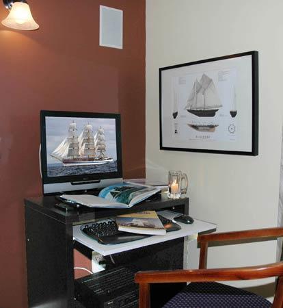 At The Shore Bed And Breakfast Sechelt Oda fotoğraf