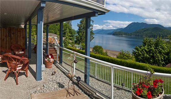 At The Shore Bed And Breakfast Sechelt Dış mekan fotoğraf