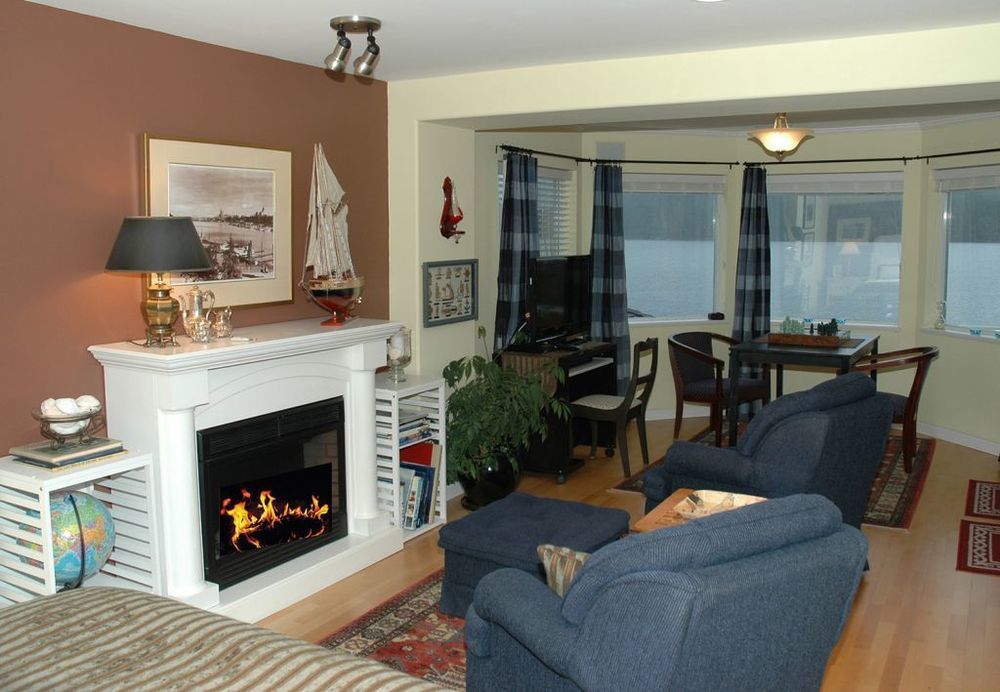 At The Shore Bed And Breakfast Sechelt Dış mekan fotoğraf