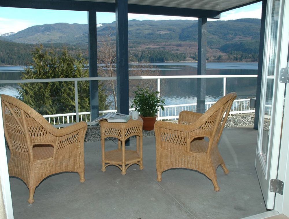 At The Shore Bed And Breakfast Sechelt Dış mekan fotoğraf